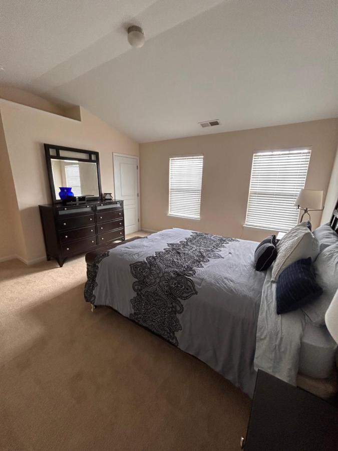 Cute And Cozy 5 Min From Carowinds Apartment Шарлът Екстериор снимка